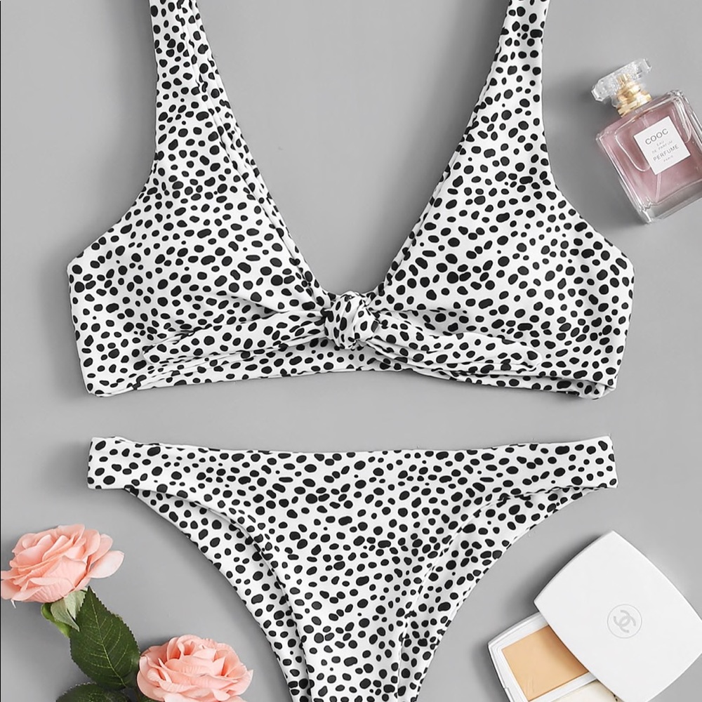 White and black tie front dotted bikini set